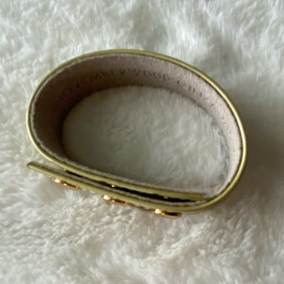 Louis Vuitton Luxury Light Green Monogram Gold Snap Bracelet comes with COA - Picture 7 of 14